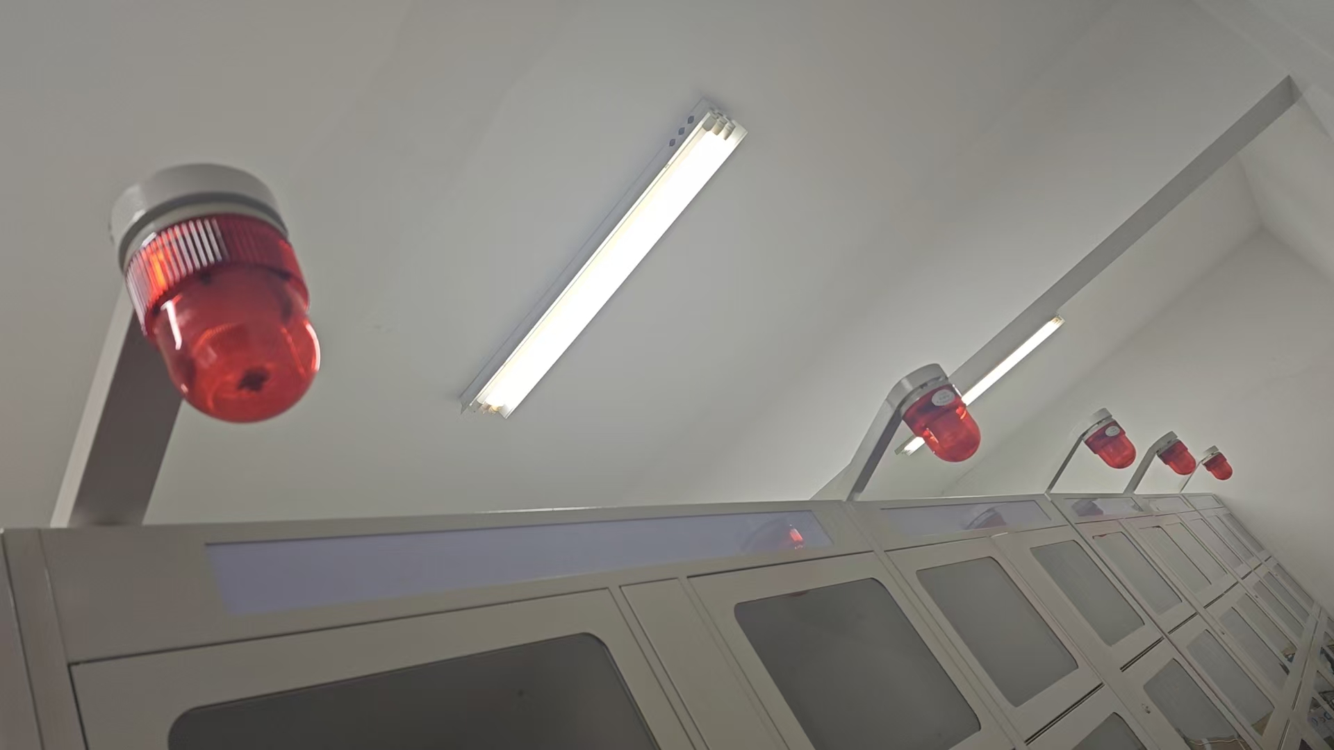 LETOU乐投YX02S声光报警器.jpg LETOU乐投YX02S声光报警器.jpg